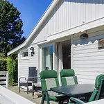 3 Bedroom Beautiful In Dom wakacyjny