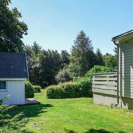 Vakantiehuis 3 Bedroom Beautiful In *