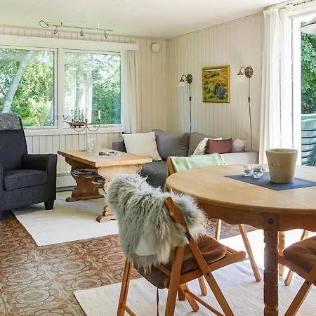 בית נופש 3 Bedroom Beautiful In